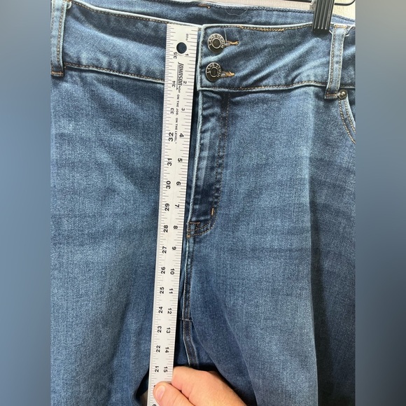 Lane Bryant Flex Magic High Rise Straight Jeans Womens 22W Plus Blue Denim 2222 - Picture 5 of 9